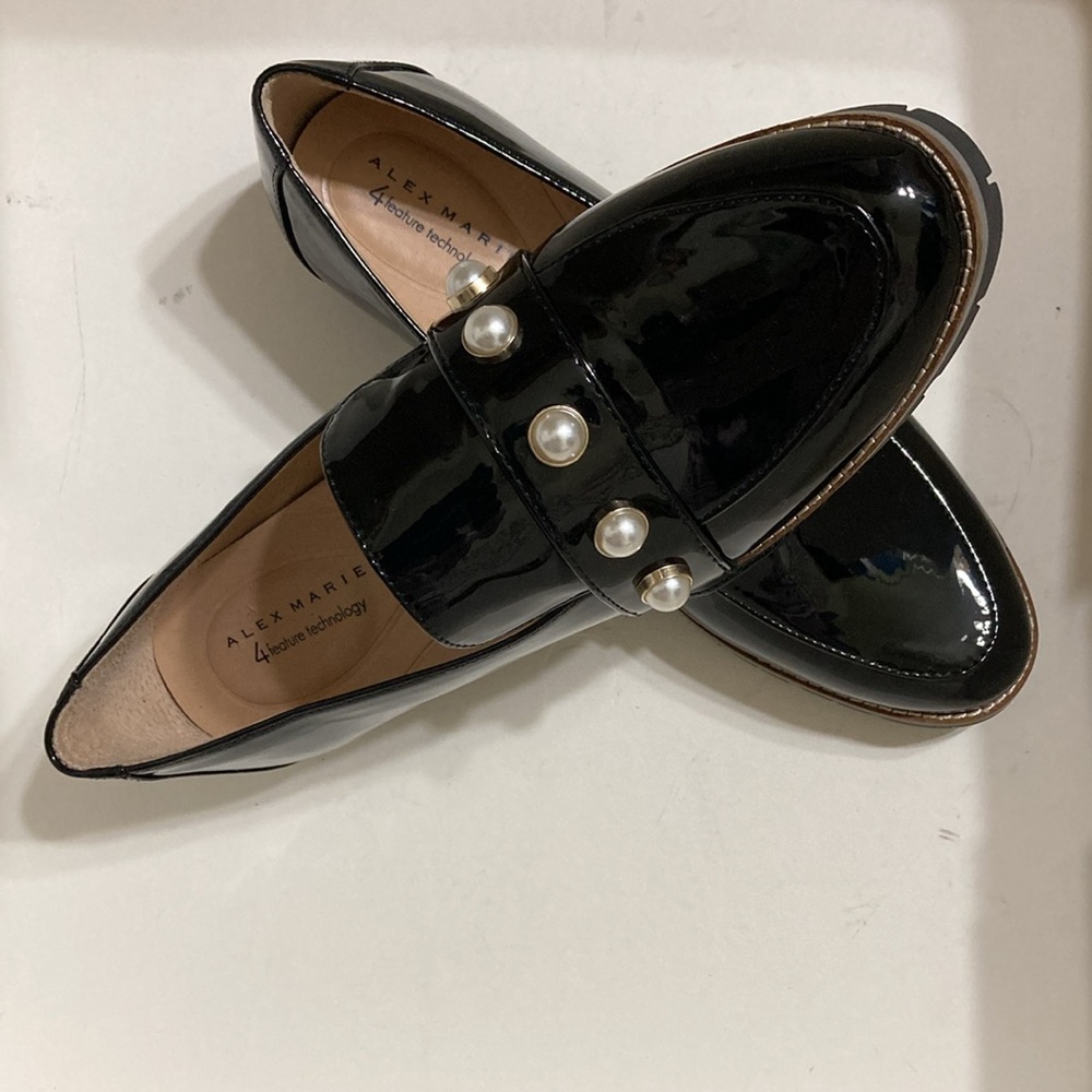 🔳 Alex Marie 🔳 Black Patent Leather Loafers with Pearl Accents  Size 9.5 - Picture 4 of 13